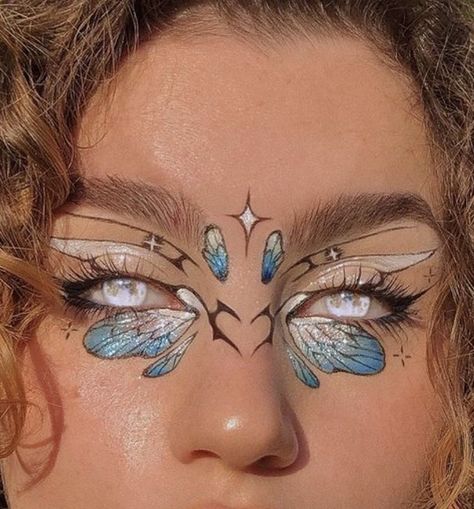 Arty Makeup Looks, Graphic Eyeliner Makeup Looks, Crazy Graphic Liner, Fairy Graphic Liner, Deer Inspired Makeup, Butterfly Graphic Liner, Graphic Makeup Ideas, Intricate Eyeliner, Saturn Makeup