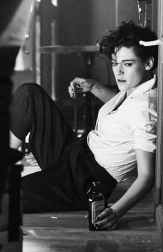 Kristen Stewart Rolling Stones, Kristen Stewart Aesthetic, Androgynous Women, Masc Women, Kristin Stewart, Kristen Stewart Style, Sarah Shahi, Kellan Lutz, Jennette Mccurdy