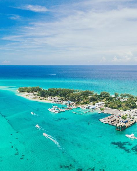 Dreaming of a blue view! - @djiglobal Phantom 4 Pro x @polarpro ND16-PL - - - - #polarpro #dji #skypixel #fromwhereidrone #goworx #Drone… Bimini Bahamas, Drone Photos, Tag A Friend, Bahamas, Dream Life, Places Ive Been, Water, Travel, Blue