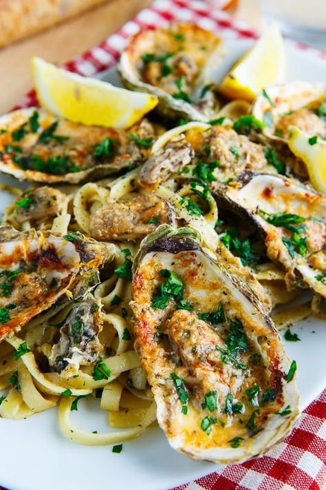 Chargrilled Oyster Pasta Oyster Pasta, Fancy Seafood, Seafood Dinner Recipes, Closet Cooking, Resep Pasta, Cajun Creole Recipes, Mardi Gras Food, Oyster Recipes, Creole Recipes