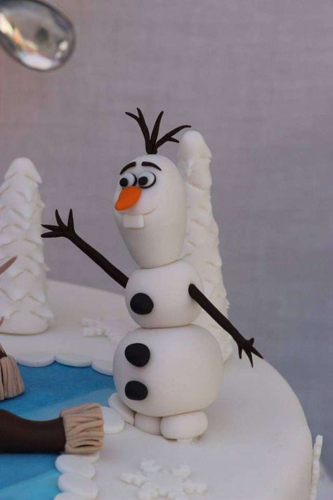 Frozen (Disney) Birthday Party Ideas | Photo 2 of 17 | Catch My Party Fondant Olaf, Olaf Frozen Cake, Olaf Birthday Cake, Frozen Birthday Party Food, Sneezy The Snowman, Olaf Birthday, Olaf Cake, Polymer Clay Disney, Frozen Birthday Cake