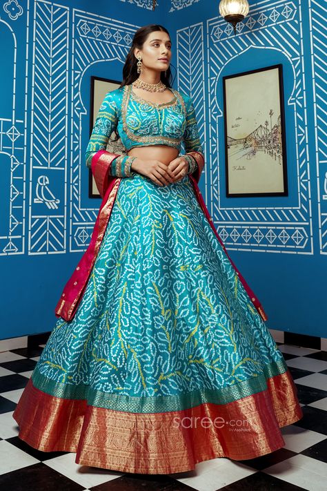 Bandhani Chaniya Choli, Lengha Blouse Designs, Bandhej Print, Print Lehenga, Long Blouse Designs, Designer Bridal Lehenga Choli, Lehenga Saree Design, Zardozi Embroidery, Wedding Blouse Designs