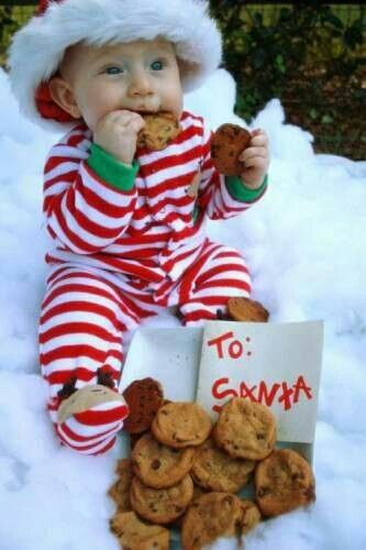 Christmas picture ideas! The little one eating the "To Santa" cookies ;) Christmas Photoshoot Kids, Christmas Baby Pictures, Baby Christmas Photos, Xmas Pictures, Xmas Photos, Letter Ideas, Christmas Pics, Christmas Picture, Christmas Letter