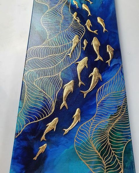 Gold Fish Painting, Sea Creatures Art, Gold Art Painting, Canvas Art Projects, Clay Wall Art, Landscape Art Painting, Painting Art Lesson, Textured Canvas Art, Plaster Art