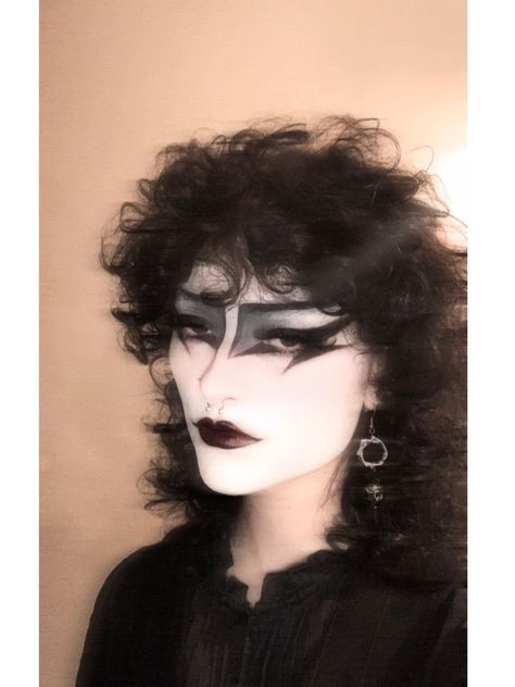 Trad Vampire Goth, Trad Goth Bat Makeup, 80s Goth Makeup Men, Trad Goth Makeup Poc, Trad Goth Hair Men, Moth Man Makeup, Tradgoth Makeup Men, Traditional Goth Makeup 80s, Bat Inspired Makeup