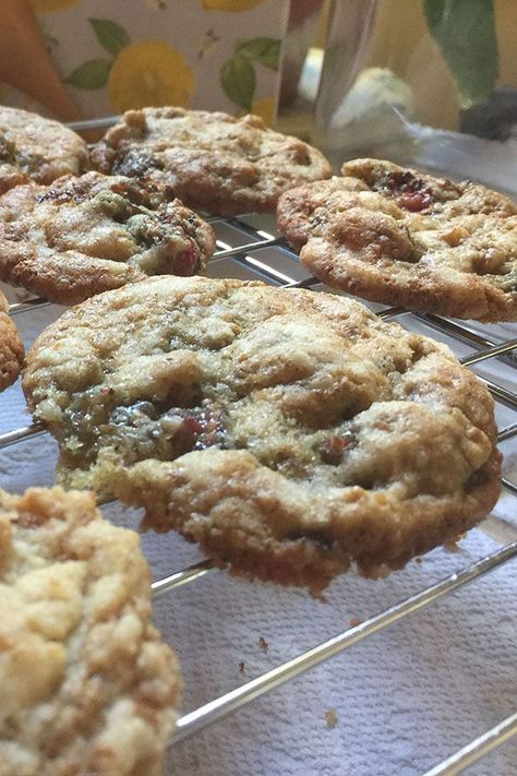 Fresh Fig Cookies Recipe, Easy Fig Recipes Fresh, Fig Cobbler Recipe, Fresh Fig Desserts Easy, Fig Breakfast Bars, Fresh Fig Deserts, Fresh Fig Muffins Recipe, Fresh Fig Dessert Recipes, Fresh Fig Cookies