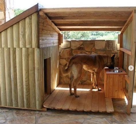 Outdoor Dog Area, Luxury Dog House, Pallet Dog House, Large Dog House, Dog House Plans, Outdoor Dog House, Outside Dogs, Cool Dog Houses, Dog Yard