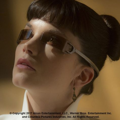 ArtStation - Blade Runner 2049 - Luv's Glasses, Mike Hill Sylvia Hoeks, Cyberpunk Glasses, Funky Frames, Glasses Sketch, Futuristic Glasses, Futurism Fashion, Glasses Frames Trendy, Futuristic Aesthetic, Blade Runner 2049