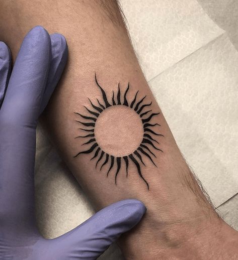 Amor Fati Tattoo, Traditional Sun Tattoo, Rising Sun Tattoos, Sun Tattoo Ideas, Shine Tattoo, Filipino Sun, Eclipse Tattoo, Male Energy, Sun Tattoo Designs