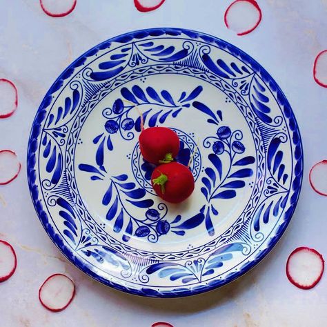 😱🤩 Did you HEAR of our FREE SHIPPING for Dinnerware Sets PLUS SALE ?!!! Hurry Almost Sold Out😳🥳 SHOP NOW: 20-Piece Mexican Handmade Porcelain (ZERO LEAD) RESTAURANT QUALITY Dinnerware Sets: Puebla & Talavera Styles . Mexican Artisan at its FINEST! TALAVERA: Cobalt blue color under a hand-painted design converges with the best of our roots in this beautiful porcelain collection Its name honors the affection and semblance of the traditional Talavera decoration. Ideal for restaurants, hotels... Handmade Porcelain, Dinnerware Sets, Cobalt Blue, Cobalt, Dinnerware, Porcelain, Blue Color, Restaurant, Hand Painted