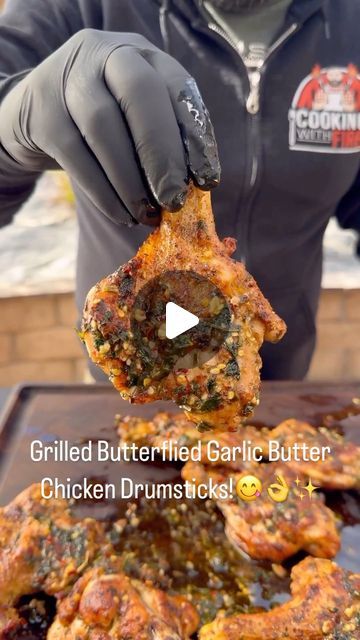 Maxismalls on Instagram: "Grilled Butterflied Garlic Butter Chicken Drumsticks!😋👌✨" Dinner Ideas Chicken Drumsticks, Garlic Butter Chicken Drumsticks, Butterfly Drumstick Chicken Recipes, Grilled Drumstick Chicken Recipes, Chicken Drumsticks On The Grill, Garlic Butter Chicken Legs Baked, Grilled Chicken Drumstick Recipes, Chicken Drumsticks Grilled, Chicken Drumstick Butterfly