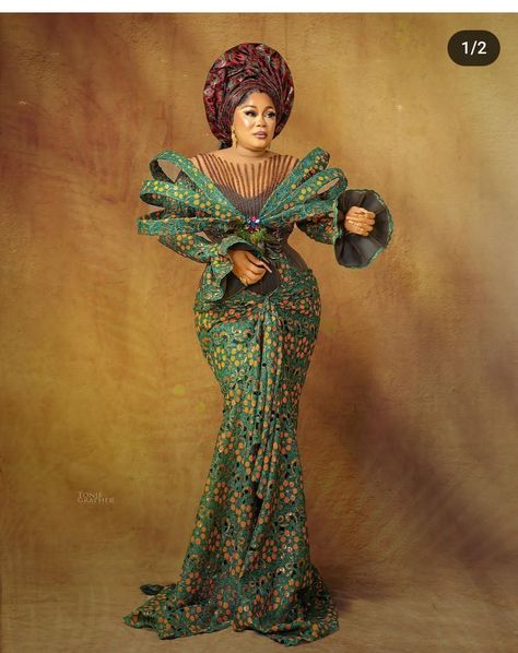 Corset Asoebi Styles, Corset Asoebi, Latest Asoebi Styles, Owambe Styles, Unique Ankara Styles, Lace Long Gown, African Bridal Dress, Ankara Styles For Women, Stylish Naija