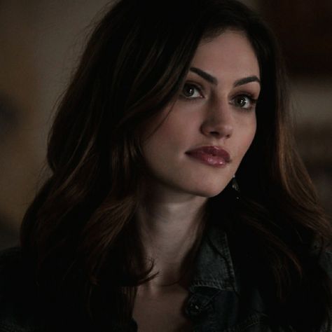 Hailey Marshall, Hayley The Originals, Hayley Marshall, Vampire Diaries Cast, Phoebe Tonkin, Vampire Diaries The Originals, Face Claims, Vampire Diaries, Brown Hair