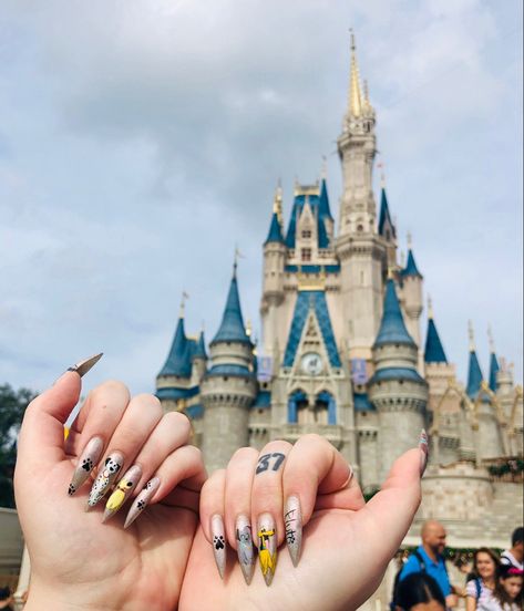 Classy Disney Nails, Dogs Nails, Disney Nail, Disney And Pixar, Nail Art Disney, Disney Dogs, Disney Nails, Dog Nails, Pixar