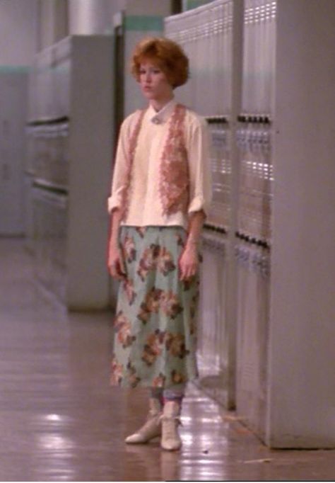 Pretty in Pink outfit!! 80s Pretty In Pink, Andy Pretty In Pink, Pretty In Pink Movie Outfits, 1980s Skirt Outfit, Tacky 80s Outfits, Andie Pretty In Pink Outfit, Andie Walsh Outfit, 80s Conservative Fashion, Pretty In Pink Outfits 80s