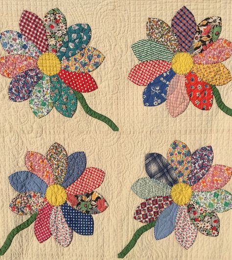 This is my last finish for 2017. These vintage blocks were purchased at an estate sale a few years ago. I love finishing these old projects! The appliqué bits were all basted. I used black pearl co… Crafts Corner, Attic Windows, Quilted Toys, Duck Crafts, Flower Quilt Patterns, Vintage Applique, Vintage Quilts Patterns, Memory Quilts, Baby Booties Knitting Pattern