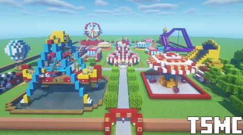 Minecraft Rides Ideas, Amusement Park In Minecraft, Minecraft Concert Stage, Fair Minecraft Builds, Minecraft Fun Fair Ideas, Theme Park Minecraft Ideas, Minecraft Waterpark Ideas, Candy Land Minecraft, Carnival Minecraft