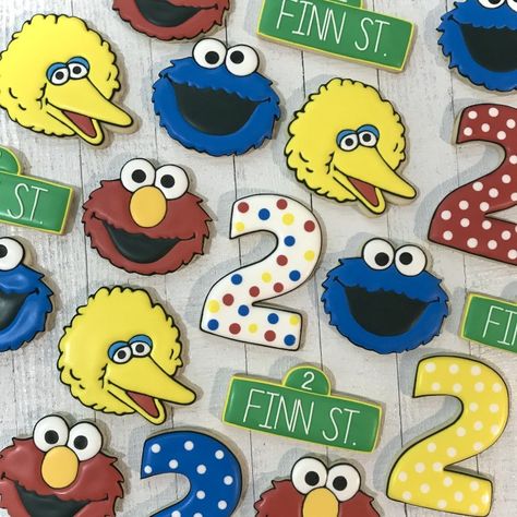 Elmo Decorated Cookies, Sesame Street Cookies Decorated, Sesame Street Sugar Cookies, Sesame Street Royal Icing Cookies, Abby Sesame Street Cookies, Sesame Street Cookies 2nd Birthday, Cookie Monster 1st Birthday Treats, Baby Cookie Monster, Sesame Street Birthday Party Ideas Boy