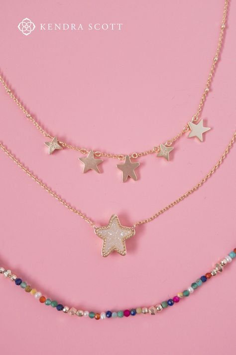 Teenage Necklaces, Layering Kendra Scott Necklaces, Necklace Layers, Star Choker, Popular Necklaces, Necklace Stack, Kendra Scott Necklace, Chocker Necklace, Pink Girly Things