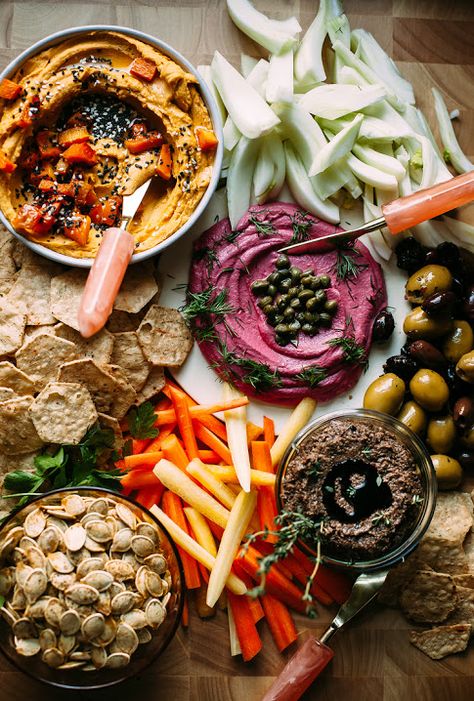 The Ultimate Vegan Snack Board Vegan Valentines Charcuterie Board, Snack Spread Ideas, Vegan Board Platter, Vegan Grazing Board, Board Snacks, Vegan Charcuterie Board, Mushroom Pate, Vegan Board, Vegan Appetizers Recipes