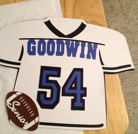 Locker decorations. Jersey Poster Ideas, Football Jersey Poster Ideas, Cheer Locker Signs Cheerleading, Football Locker Tags, Locker Posters, Football Locker Signs, Football Locker Decorations, Senior Night Football, Pep Club