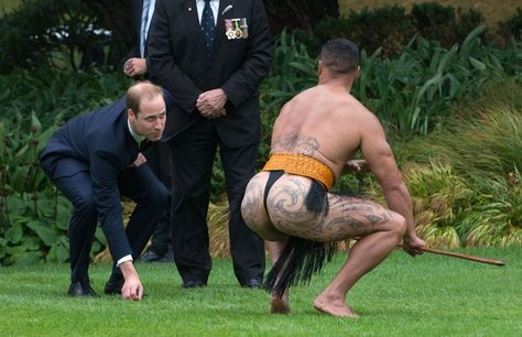 Pin for Later: April Was Full of Must-See Celebrity Moments  Prince William spent time with a Maori man during a ceremonial welcome in Wellington, New Zealand. Kate Und William, Kate Middleton News, Awkward Photos, Slang Words, Prince William And Catherine, Utila, William Kate, Prince George, British Royalty