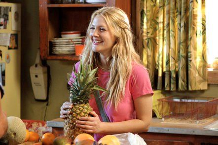 Drew Barrymore holding a pineapple in 50 First Dates Film Romance, 50 First Dates, Afraid Of Commitment, The Stranger Movie, Boy Meets Girl, Adam Sandler, Drew Barrymore, Julia Roberts, Romantic Movies