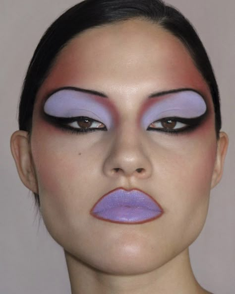 Funky Makeup, Mekap Mata, Y2k Makeup, 80s Makeup, Drag Make-up, Alt Makeup, Avant Garde Makeup, Drag Makeup, Purple Makeup