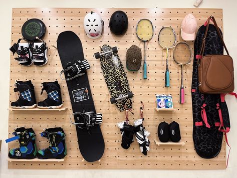 Sport Storage Ideas, Racket Storage, Sports Gear Storage, House Corridor, Skateboard Storage, Outdoor Gear Storage, Sports Equipment Organization, Sports Equipment Storage, Sports Storage