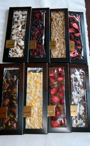 Chocome Chocolate Packaging Ideas, Chocolate Bark Cake, Bark Cake, Brownie Packaging, Homemade Chocolate Bars, Patisserie Fine, Sweets Chocolate, Chocolate Bark Recipe, Resep Brownies