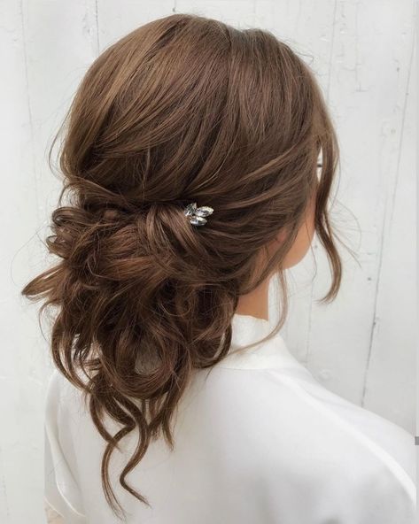 Low Bun Wedding Hair Brown, Low Loose Wedding Hair, Loose Simple Updo, Low Bun Wedding Hair With Clip, Soft Textured Updo, Wedding Hair Messy Low Bun, Low Updo Prom, Low Messy Bun Wedding Hair Loose Curls, Soft Romantic Wedding Hair Low Buns