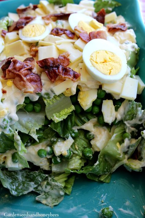 Layered Romaine Lettuce Bacon Egg Salad - Garden Seeds and Honey Bees Egg And Lettuce Salad, Lettuce Egg Salad, Lettuce And Egg Salad, Recipes Using Romaine Lettuce, Romain Lettuce Recipes, Romaine Recipes, Saturday Recipes, Layered Salads, Bacon Egg Salad