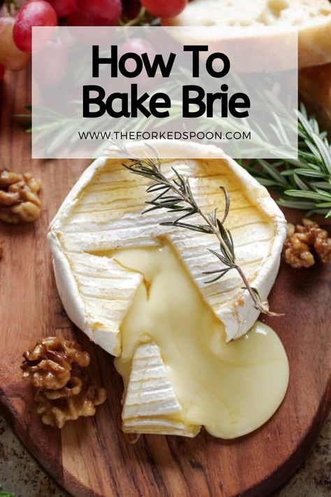 Baked Brie With Honey, Brie With Honey, Bake Brie, Baked Brie Honey, Baked Brie Recipe, Baked Brie Recipes, Festive Holiday Cocktails, Holiday Appetizers Easy, Brie Recipes