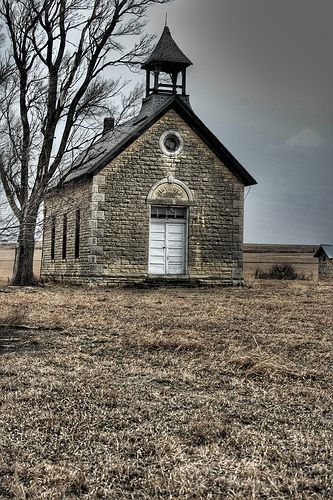 Old School House | Flickr - Photo Sharing! Ceader Point, Abandoned Schools, House Abandoned, Abandoned School, Old Schoolhouse, Abandoned Churches, Abandoned Homes, Kansas Usa, Old Country Churches