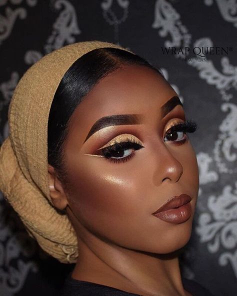 New York Makeup Looks, Bold Eyeshadow Looks, Makeup Clients, African Makeup, Maquillage Yeux Cut Crease, Birthday Makeup Looks, Black Smokey, Makeup For Black Skin, Queen Shop