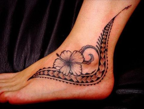 The feminine Polynesian inspired tattoo features style and elements Samoan Tatau, lily flower, spear heads. Maori Tattoo Frau, Ta Moko Tattoo, Ankle Tattoo For Girl, Polynesian Tattoos Women, Ankle Tattoo Designs, Maori Tattoos, Polynesian Tattoos, Polynesian Tattoo Designs, Maori Tattoo Designs