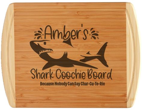 Shark Cuterie Board, Personalized Charcuterie Board, Wood Laser Ideas, Wood Burn Designs, Laser Ideas, Wood Burning Crafts, Cute Shark, Cheese Boards, Etched Designs