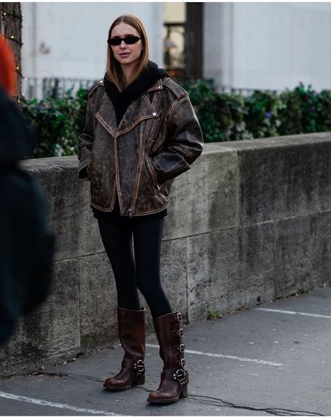 Miu Miu Boots Outfit Winter, Brown Moto Boots Outfit Fall, Moto Boots Outfit Winter, Brown Biker Boots Outfit, Brown Biker Jacket Outfit, Rider Boots Outfit, Brown Boots Outfit Winter, Brown Biker Boots, Moto Boots Outfit