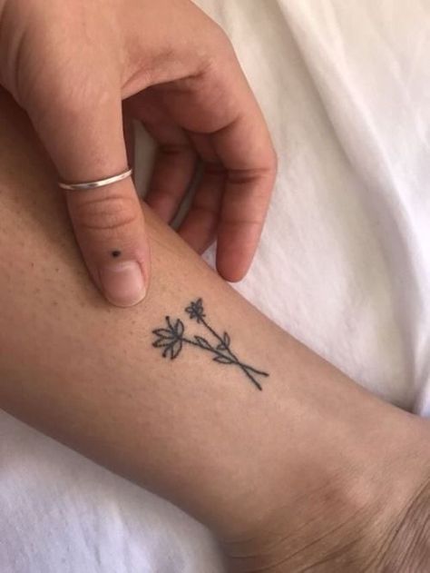 Stick Poke Tattoo, Handpoke Tattoo, Cute Little Tattoos, Cute Tiny Tattoos, Poke Tattoo, Stick And Poke, Dainty Tattoos, Dream Tattoos, Ankle Tattoo