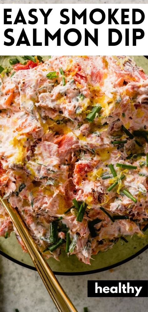 This healthy smoked salmon dip is creamy, zesty, and super savory. It comes together in just one bowl and only 10 minutes. The easiest and most impressive appetizer out there! Salmon Dip Recipes, 30 Minute Meals Healthy, Quick Chicken Dinner, Salmon Chowder, Salmon Dip, Smoked Salmon Dip, Impressive Appetizers, Healthy Salmon, Pan Seared Salmon