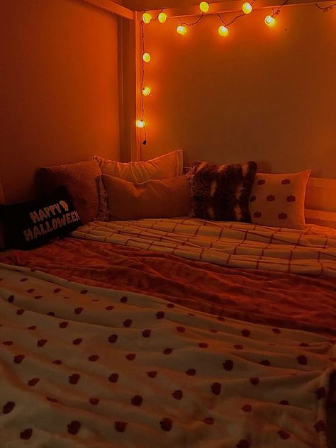 Home Decor Wonderful  Halloween Bedroom Ideas Halloween Room Inspiration, Cozy Halloween Bedroom, Fall Themed Bedroom, College Room Inspiration, Bunk Bed Decor, Yard Decoration Ideas, Halloween Bed, 200 Aesthetic, Bedroom 2025