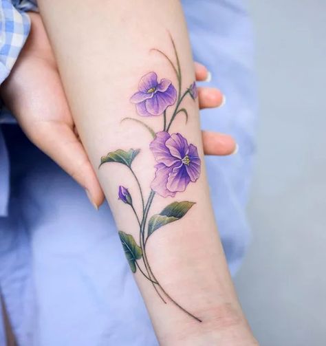 Violets Tattoo, Blue Violet Flower, Violet Flower Tattoo, Name Flower Tattoo, Purple Flower Tattoos, Violet Flower Tattoos, Violet Tattoo, Simple Flower Tattoo, Flower Tattoo Meanings