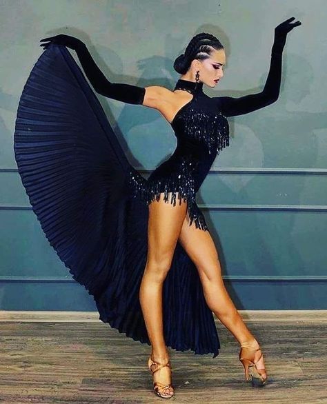 Latin Costume, Dancesport Dresses, Ballroom Costumes, Latin Ballroom Dresses, Latin Dance Costume, Ballroom Dancer, Salsa Dress, Dance Choreography Videos Hip Hop, Tango Dress