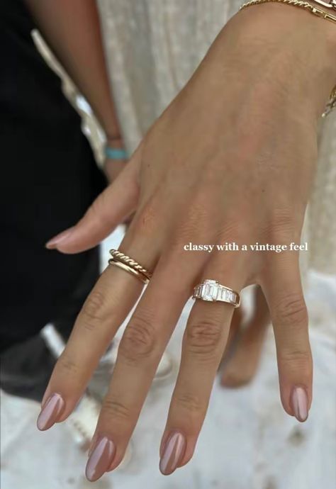 Classy Engagement Ring, Conservative Outfits, Married Life, Ring Verlobung, Special Day, Wedding Rings, Engagement Rings