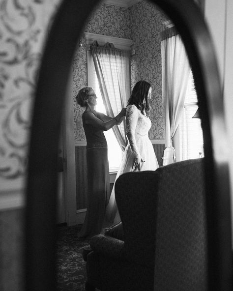 I love stepping back to let mom and her baby have their moment on a wedding day. as a mom I try to put myself in moms shoes. would I really want this moment of buttoning my babes wedding dress to be controlled and told what to do? absolutely not. as a professional, I set the scene for them so they can step in, have a moment to themselves and I have a chance to be a fly on the wall. Fly On The Wall Wedding Photography, Mom Shoes, Fly On The Wall, Wedding Pic, This Moment, The Wall, A Wedding, Wedding Day, Wedding Photography