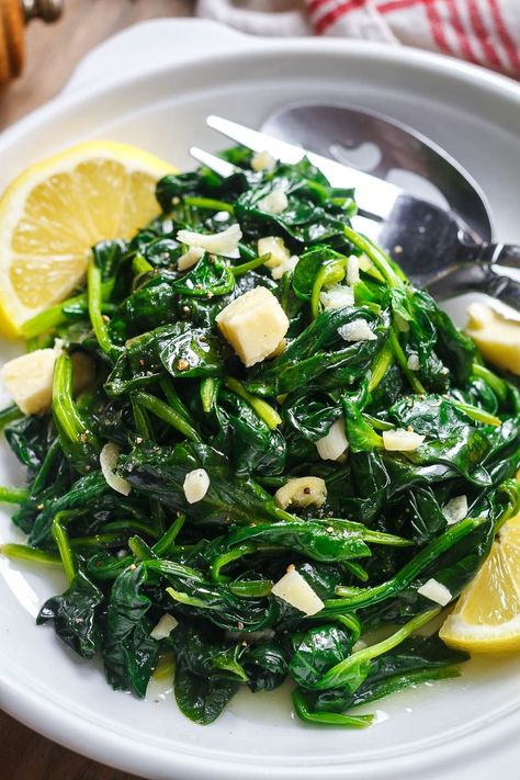 Garlic Butter Sauteed Spinach - A super easy and healthy recipe for a side everyone will love. - #recipe by #eatwell101 Spinach Recipes Sauteed, Spinach Recipes Side, Sauteed Spinach Garlic, Spinach Recipes Healthy, Low Carb Side Dishes, Sauteed Spinach, Keto Side Dishes, Fruit Salad Recipes, Spinach Recipes