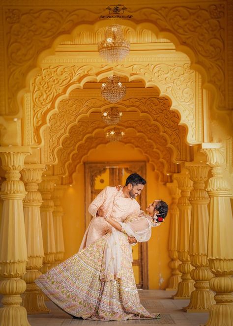 Pre Wedding Photoshoot Props, Indian Wedding Poses, Pre Wedding Photoshoot Outfit, Engagement Photography Poses, Indian Wedding Photography Couples, Wedding Portrait Poses, Wedding Photoshoot Props, Pre Wedding Shoot Ideas, Indian Wedding Couple Photography