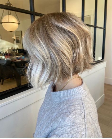 Medium Length Blonde Hairstyles, Medium Length Blonde Hair, Kort Bob, Medium Length Blonde, Fall Blonde Hair, Blonde Bob Hairstyles, Wavy Bob, Blonde Hairstyles, Choppy Bob Hairstyles