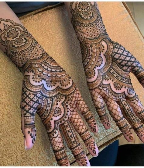 henna henna designs henna tattoo henna tattoos henna design henna tattoo designs hennas henna hand henna tattoo design Brides Mehndi, Drawing Embroidery, Henna Tattoo Design, Tshirt Embroidery, Wedding Henna Designs, Bracelet Embroidery, Finger Mehndi, Embroidery Animals, Embroidery Bracelet