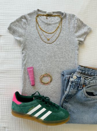 margfashion on LTK Adidas Gazelles, Outfit Adidas, Adidas Outfit Shoes, Green Adidas, Cute Modest Outfits, Basic Fit, Casual Preppy Outfits, Trendy Outfits For Teens, Ootd Summer